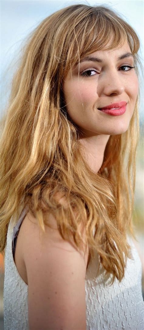 Louise Bourgoin Hair Beauty French Actress