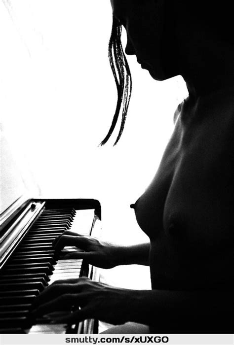 silhouette piano nipples boobs breasts tits beauty sexy