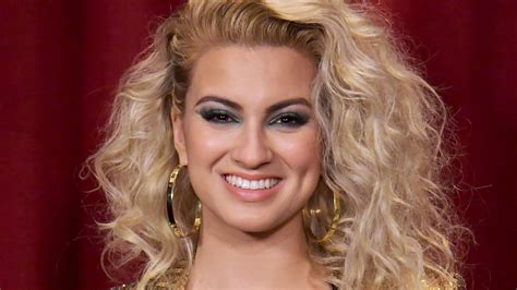 Tori Kelly Weds André Murillo In Private Ceremony