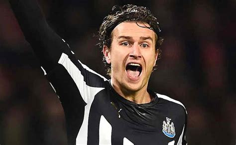 daryl janmaat sums up newcastle s biggest weakness nufc