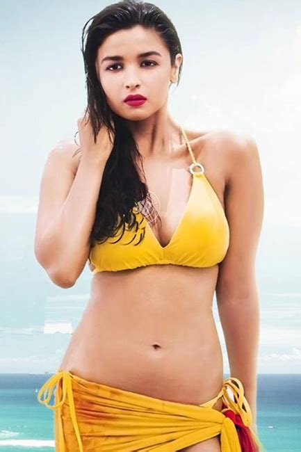 check out sexy bikini pics of alia bhatt