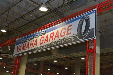yamaha garage invades  la auto show