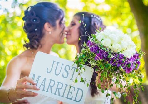 pin van wilma klaassen op feest met zorg bruiloft kosten vrouw huwelijk