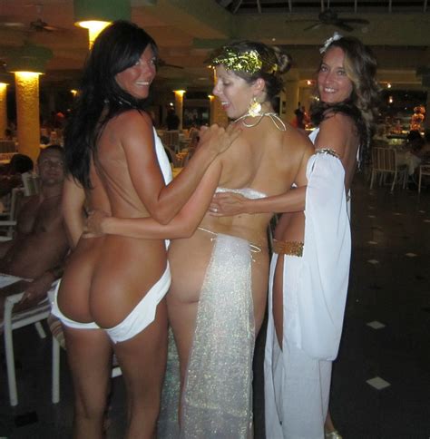 hedonism toga party bare ass wives swingers blog swinger blog