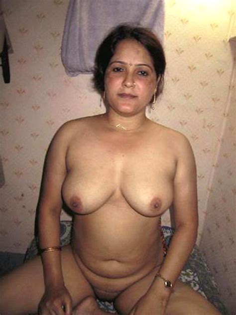 Indian Aunties Picture 3 Uploaded By Pathiran On