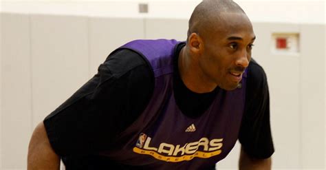 Kobe Bryant Fumes On Twitter After Injury On Controversial Play