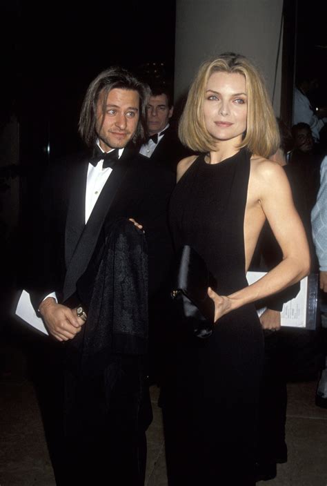 dressed  couples   golden globes michelle