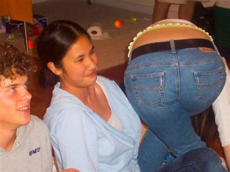 men just can t help butt stare 46 pics