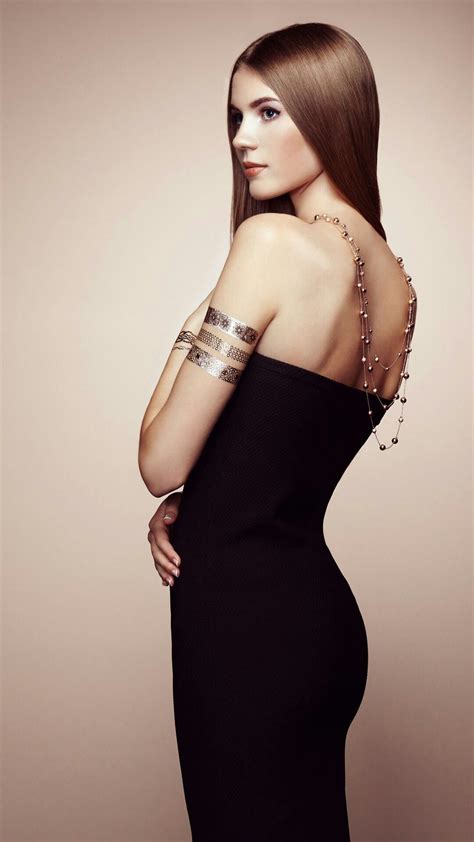 portrait poses portraiture mermaid tattoo designs clover tattoos stylish tattoo gold tattoo