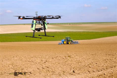 analyses par drone pour lagriculture de precision