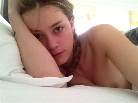 american actress and model amber heard naked photos leaked