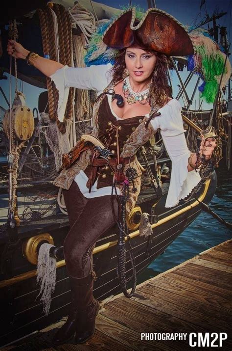 Gorgeous Female Pirate Female Pirate Costume Pirate Woman Pirate