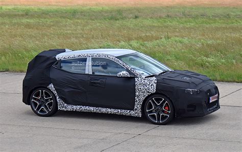 hyundai veloster  spied    time    business