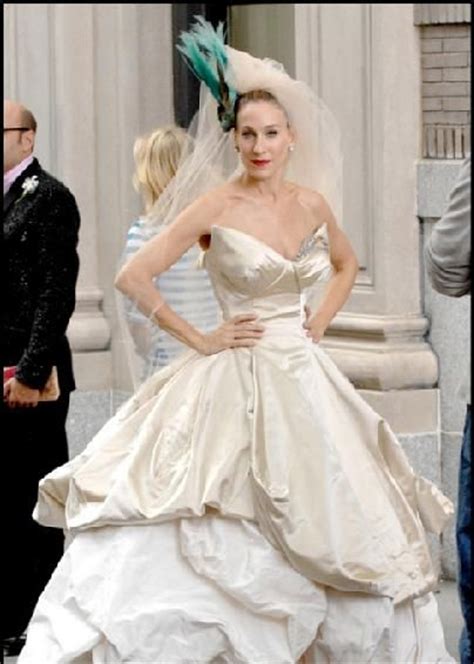 miss carrie bradshaw doesn t disappoint with this dramatic vivienne westwood gown celeb