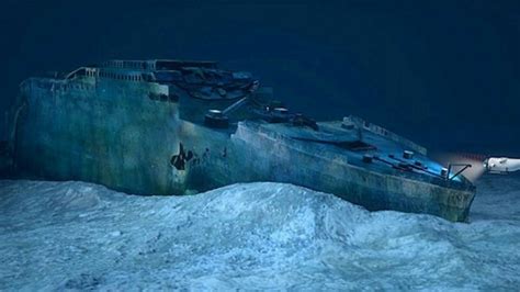 incredible dive    titanic wreckage