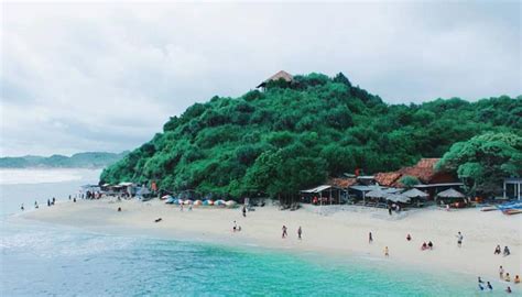 Pantai Sundak Info Harga Tiket Masuk Foto Rute Menuju Lokasi