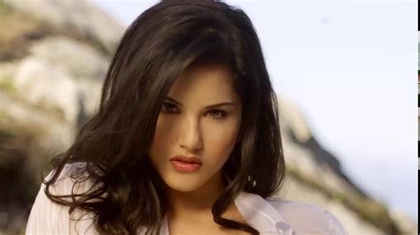 Hot And Sexy Sunny Leone Top 12 Naughty But Interesting Facts You Didnt