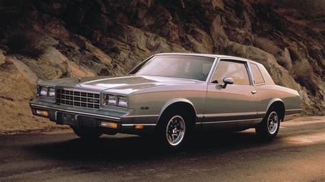 chevrolet monte carlo  cool dads drove    dads