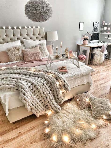 wie man das bett gemuetlich dekoriert bedroom design bedroom decor