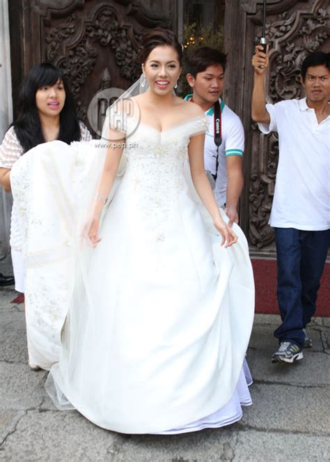 Philippine Celebrities In Lovely Gowns February 2013