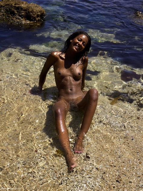 naomi nude in ebony goddess free hegre art picture gallery at elitebabes