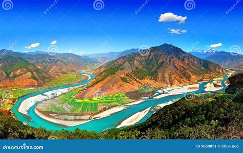 paesaggio del fiume  yangtze immagine stock immagine  curva