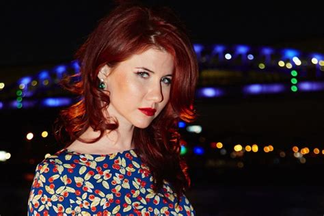 Former Russian Spy Anna Chapman Tweets Marriage Proposal To Edward Snowden