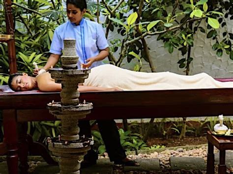best luxury health spa kerala ayurooms niraamaya ayurooms india s