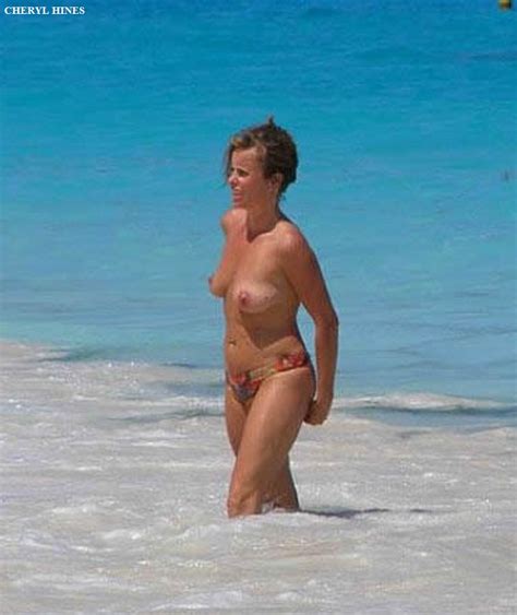 Cheryl Hines Nude Pics Page 1
