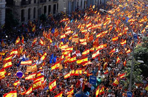onrust  heel spanje groeit ook stille catalaanse meerderheid nu de straat op nrc