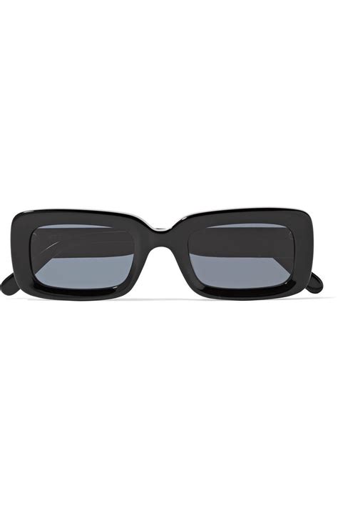 Kacamata Hitam Kotak – Caraprofesor