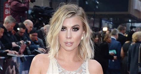 Love Island Olivia Buckland S Sexy Pics Banned From