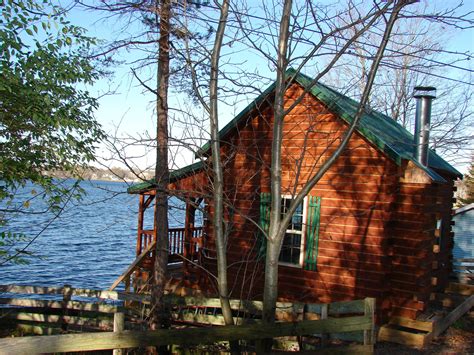 log cabin  lodges  stone lake