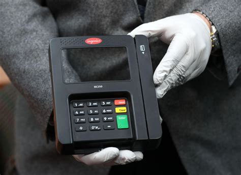 sneaky skimmers authorities explain  card data stealers     work