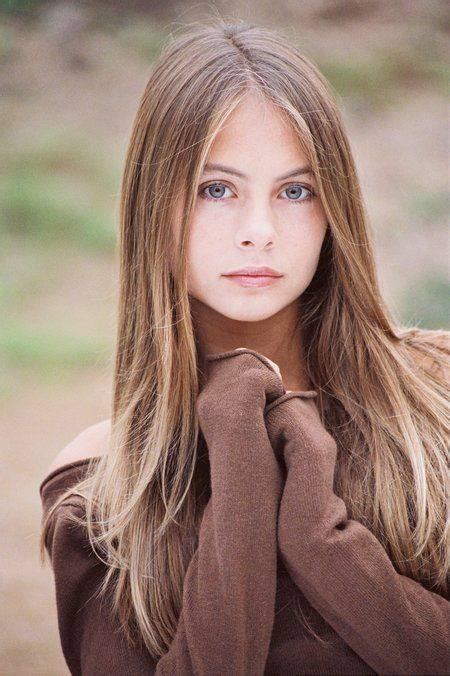 Willa Holland Profile Pics Dp Images Whatsapp Images