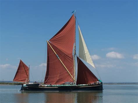 images  thames sailing barges  pinterest british  auction