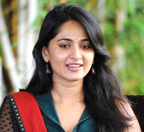 anushka shetty hot and sizzling photo collection 13 photos