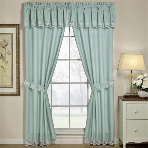 tips  decorate beautiful window curtains interior design