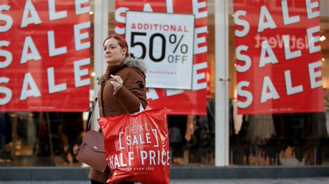 boxing day sales  retailers      deals start bt