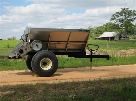 ton pull type lime fertilizer spreader warren spreaders ag ice control specialty