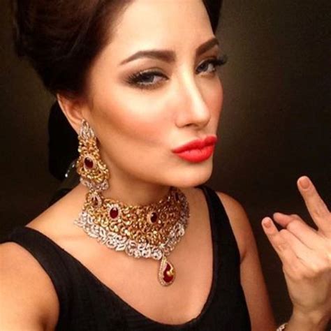 pakistani actress mehwish hayat pics life with style