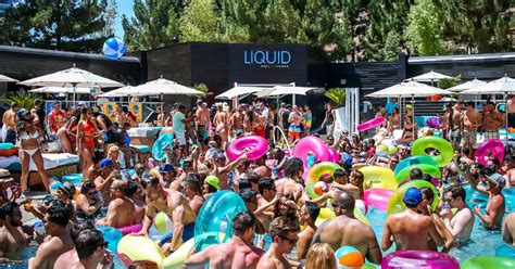 Aria Liquid Pool Party Liquid Pool Lounge Las Vegas