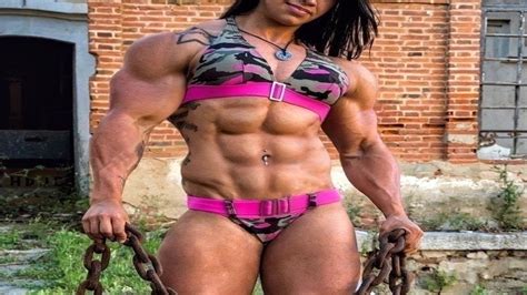 Huge Muscular Female Very Muscular Woman Female Bodybuilder With