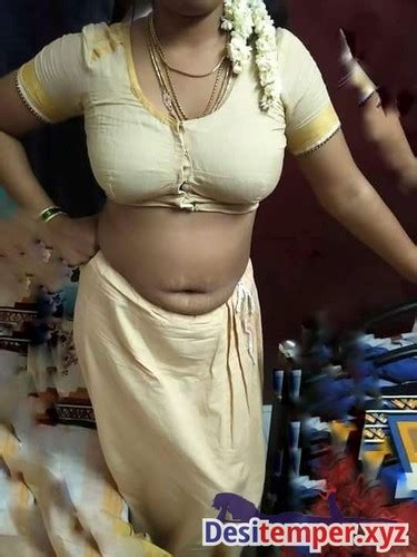 big thigh indian aunty big navel in half saree at home aunties nude club