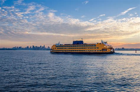 staten island ferry  ultimate view   nyc skyline