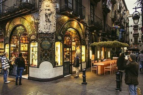 preservation    cute barcelona shops  special preservation status interior