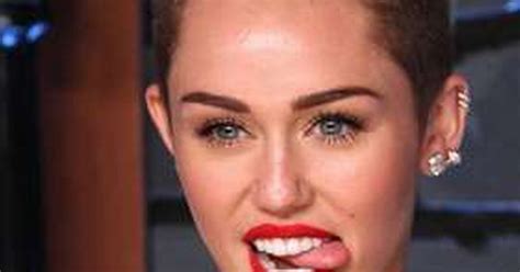 Billy Ray Cyrus Laughs Off Miley S Vmas Routine Daily Star
