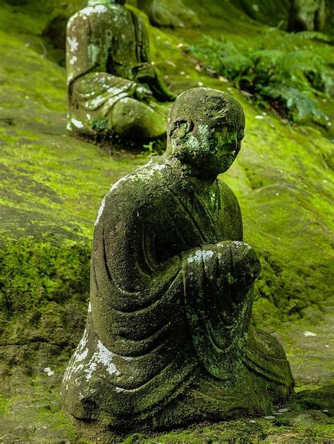 buddha statue buddha japan buddhism meditation meditate zen