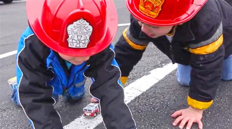 children  playing  fire juvenile firesetters fire department