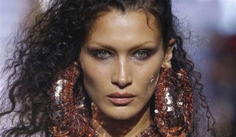 half palestinian supermodel bella hadid s phone number leaked receives